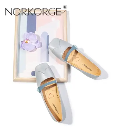 文艺蓝灰色时装单鞋图片