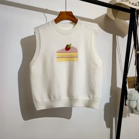 学院风针织马甲女春秋新款草莓蛋糕甜美可爱无袖绣花毛衣背心外穿商品大图