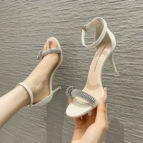 一字扣带凉鞋女2023年春夏季新款时尚百搭露趾单鞋细跟水钻高跟鞋图片