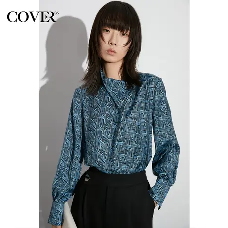 COVER2023年早春缎面光泽印花上衣舒适透气三角巾领衬衫图片