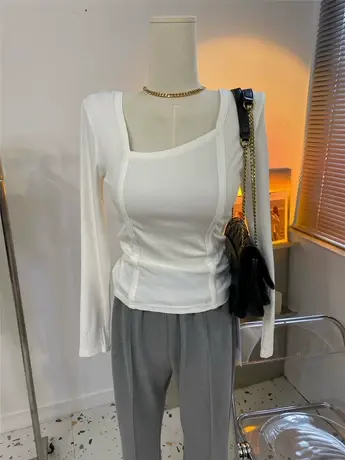 版型CHAO好！气质斜方领修身长袖t恤女高级质感好早秋新款上衣潮商品大图