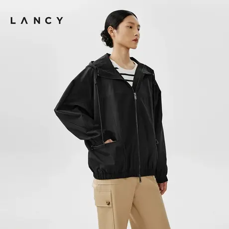 LANCY/朗姿春季新款宽松休闲黑色外套女简约连帽抽绳运动夹克图片