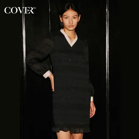 COVER秋季珠片纱直身碎褶V领连衣裙图片