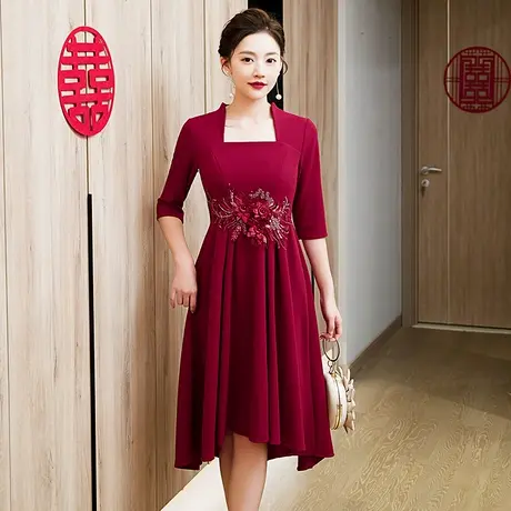 妈妈婚宴晚礼服女小个子喜婆婆年轻春装婚礼连衣裙法式高级感洋气图片