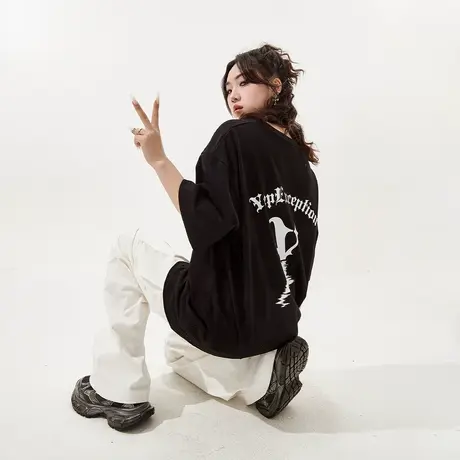 YEP复古黑色印花短袖t恤女2025年春夏新款情侣装宽松oversize上衣图片