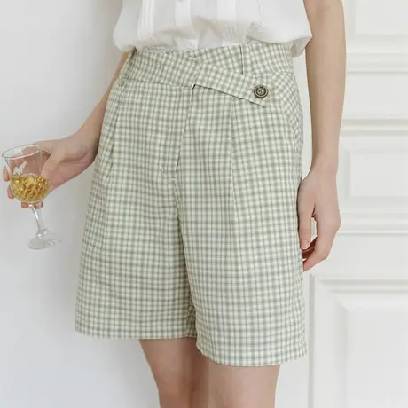 omont蛋挞家 复古斜门襟设计格子休闲阔腿短裤女夏季A字直筒短裤图片