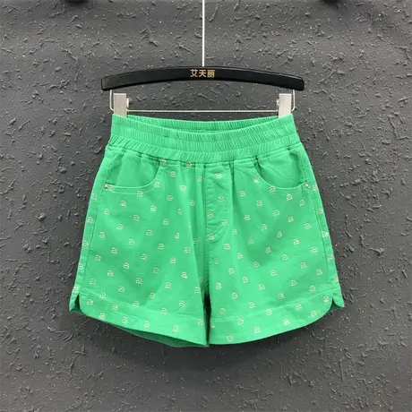 洋气网红女夏2023新款松紧腰烫钻休闲牛仔短裤女宽松显A字阔腿裤图片