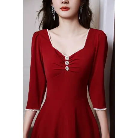 敬酒服新娘2023新款夏季订婚回门礼服连衣裙小个子平时可穿钉珠图片