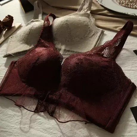 荷韵阁复古蕾丝小胸聚拢显大内衣女无钢圈柔软上托收副乳文胸套装图片