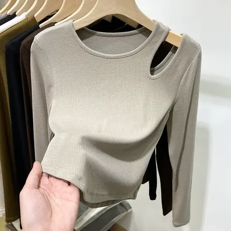 欧货设计感螺纹短款镂空圆领长袖t恤女2023早春新款修身打底上衣商品大图