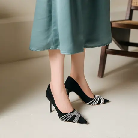 2024春夏新款法式少女尖头水钻高跟鞋女细跟性感气质百搭职业单鞋图片
