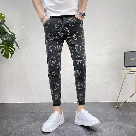 男裤秋款2023新款个性潮流涂鸦印花修身小脚牛仔裤九分休闲裤子男图片