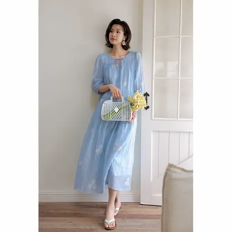 弥古蓝色天丝薄纱连衣裙高级感刺绣提花长裙女2025夏季度假裙子图片
