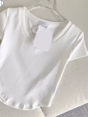 2023新款夏季U领短袖T恤女设计感小众修身辣妹纯欲短款上衣ins潮图片