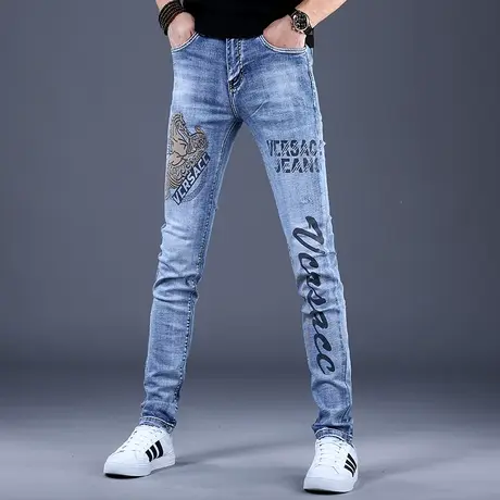 特价2023年新款男士印花牛仔裤男秋冬男款潮牌修身小脚休闲裤子男商品大图