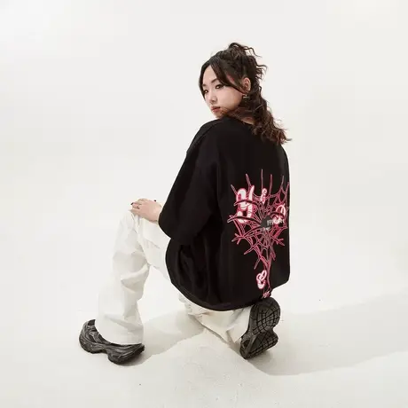 YEP黑色复古印花短袖t恤女2024年春夏新款街头潮牌情侣装宽松上衣图片