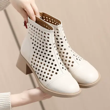 镂空洞洞靴大码女靴41一43显脚小2023女款秋季加肥加宽中跟中筒靴商品大图