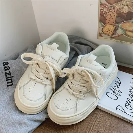 Betoo 小白鞋女2023新款爆款学院风低帮韩版运动休闲厚底板鞋商品大图