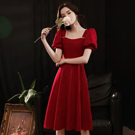 敬酒服新娘2023新款夏季薄款小个子回门订婚礼服可穿法式方领缎面图片