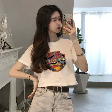 2023年春夏季新款别致小众设计感短款白色短袖T恤潮短上衣女装潮商品大图