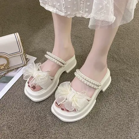 甜美仙女风厚底松糕一鞋两穿珍珠蝴蝶结凉鞋女2023夏季爆款罗马鞋图片
