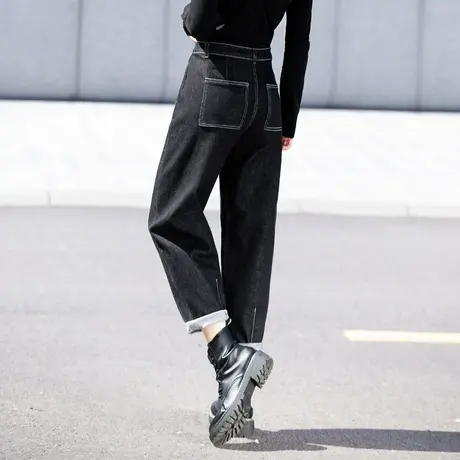 郑州高端牛仔裤女秋冬款2023年新款加厚加绒九分小个子老爹镰刀裤图片