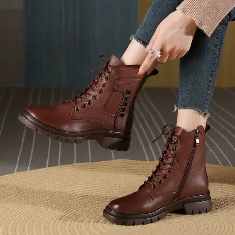 真皮大码马丁靴女41一43英伦风低跟新款复古平底短靴秋季软皮女靴图片