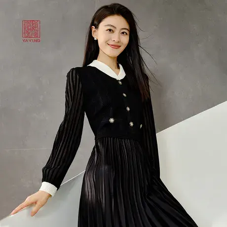 EP雅莹高端系列 优雅立领收腰黑色针织连衣裙 2023早秋新款9405A图片