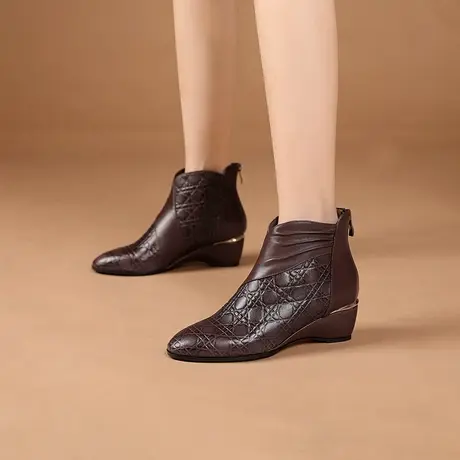 真皮短靴女2023新款秋冬季中跟靴子妈妈鞋尖头短筒靴时尚坡跟女靴商品大图