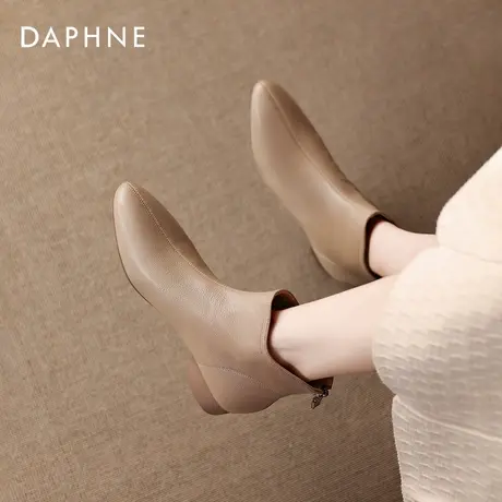 达芙妮法式裸色短靴子女2026新款冬加绒粗跟马丁靴尖头踝靴妈妈靴图片