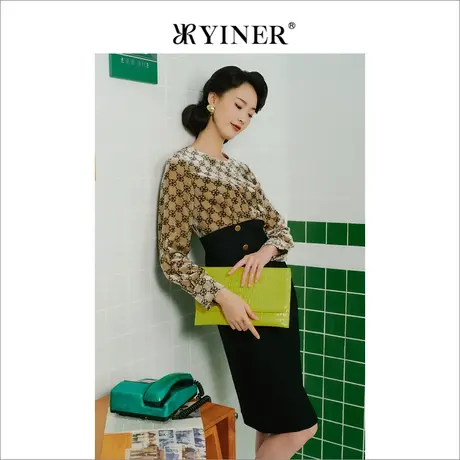 【1996系列】YINER音儿女装冬季法式优雅logo印花羊毛连衣裙商品大图