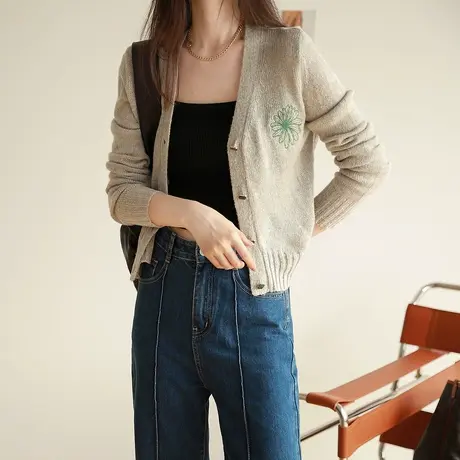 2023初秋复古短款针织开衫女刺绣毛衣外套慵懒上衣春秋外搭商品大图
