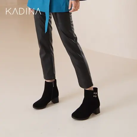 卡迪娜新款饰扣时装靴通勤时尚粗跟羊皮革女靴KA221556商品大图
