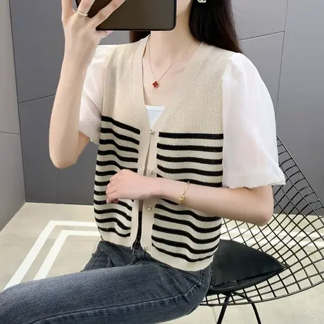 夏季短袖女士上衣条纹冰丝针织衫V领时尚宽松开衫外穿2023年新款图片