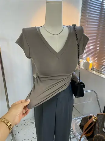 简约又纯欲~V领两侧褶皱设计短袖修身T恤女弹力大舒适好穿上衣夏商品大图