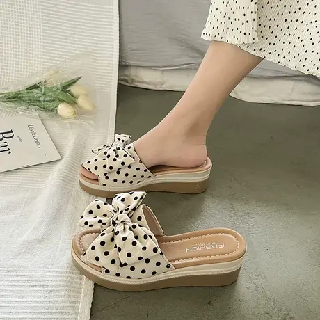 拖鞋女夏外穿厚底2024新款高跟一字拖时尚百搭坡跟增高波点凉拖鞋图片