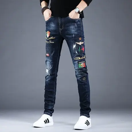 男士蓝色刺绣牛仔裤男款秋款新款美式高街潮牌休闲裤子男修身小脚图片