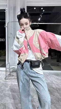 早春女士短外套春秋季2023新款爆款初春时尚休闲薄款潮流夹克上衣图片