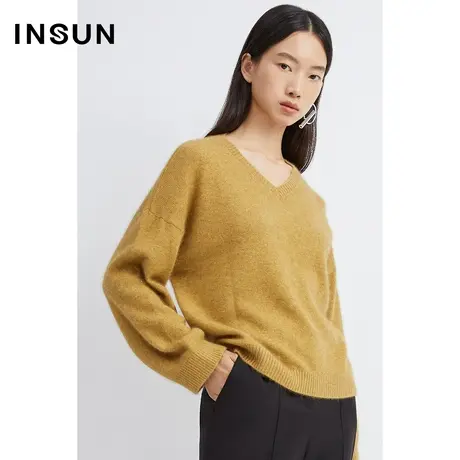 恩裳商场同款2022年冬季浣熊绒针织衫轻盈保暖毛衣简约羊绒衫商品大图