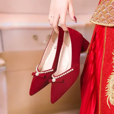 婚鞋女2023年春季新款法式新娘鞋结婚绒面红色高跟鞋秀禾婚纱两穿图片