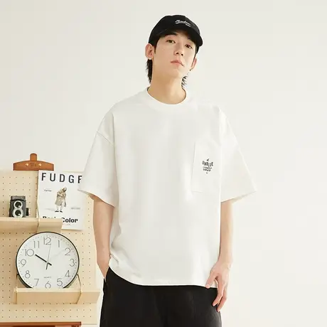 小众潮流纯棉T恤男字母印花日系潮牌短袖男款口袋设计感夏季T恤图片