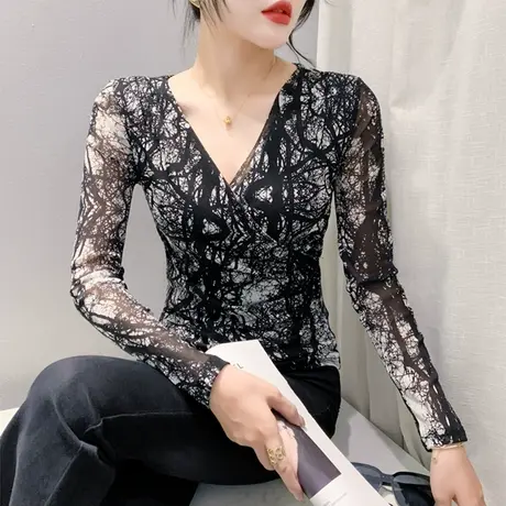 欧货时尚交叉V领上衣2024春秋新款洋气内搭T恤女修身内搭打底小衫商品大图