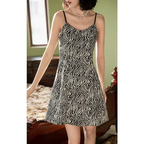 弥古豹纹连衣裙女夏小个子雪纺内搭裙子斑马纹吊带裙性感短裙黑色图片