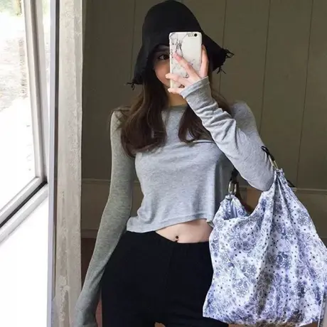 欧美风性感紧身内搭长袖打底衫纯色短款T恤女春秋高腰露脐上衣潮图片