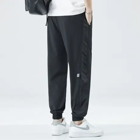 男士黑色运动裤子潮流男美式痞帅春季休闲裤男款束脚裤2024年新款图片