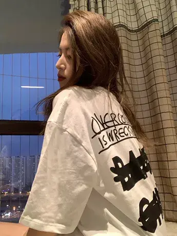 字母涂鸦纯棉短袖t恤女宽松oversize小众设计感半袖港味chic上衣商品大图