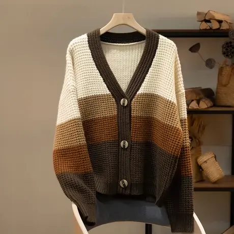 享永子【灵感调色盘】元宝针 安迪绒复古鲜明拼色针织开衫外套女图片