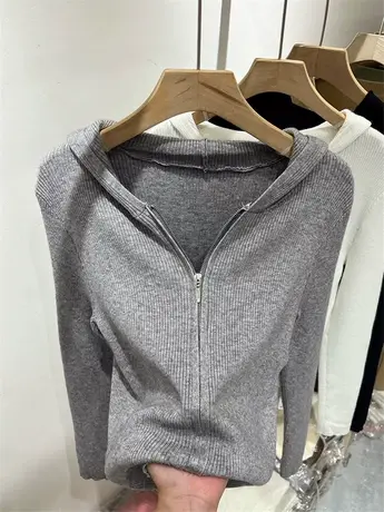 安迪绒坑条针织连帽衫灰色长袖拉链开衫女2023早秋新款百搭打底衫商品大图