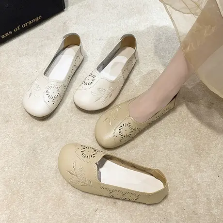 妈妈鞋春秋款中老年舒适妈妈鞋夏季妈妈凉鞋洞洞款休闲凉鞋老人鞋图片