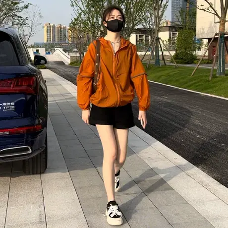 轻薄款防晒衣女透气冰凉感夏季新款时尚洋气外套线条拼接连帽上衣图片